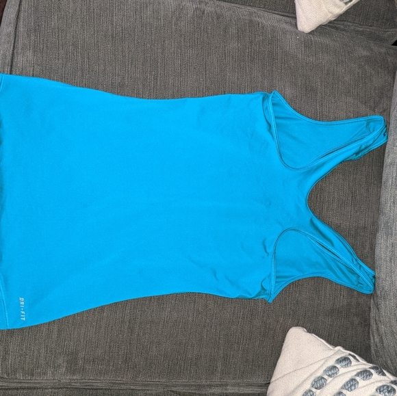 Nike dri fit tank NWOT - Picture 2 of 4
